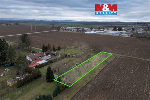 Prodej stavebního pozemku, 967 m² 0