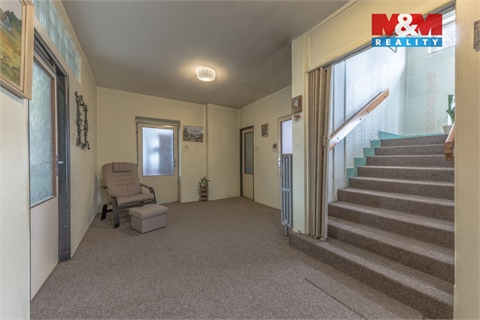 Prodej rodinného domu, 330 m² - 6