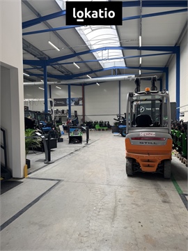 Pronájem skladu / haly, 468 m² - 0