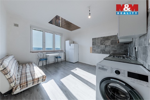 Prodej bytu 1+1, 35 m² 2