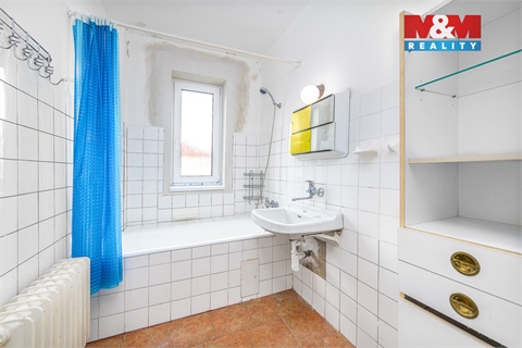 Prodej rodinného domu, 200 m² - 8