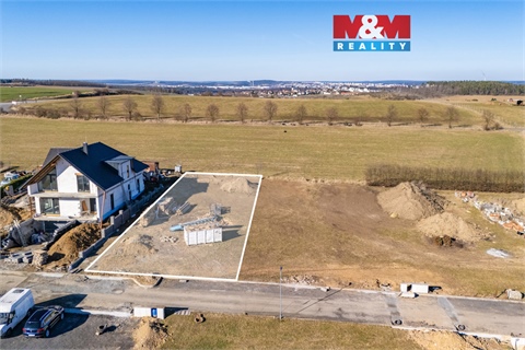 Prodej stavebního pozemku, 747 m² 0