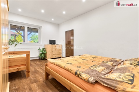 Prodej rodinného domu, 286 m² 22