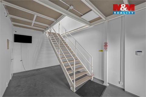 Pronájem obchodních prostor, 882 m² 10