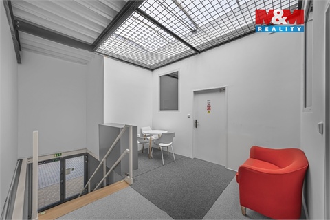 Pronájem obchodních prostor, 882 m² 12