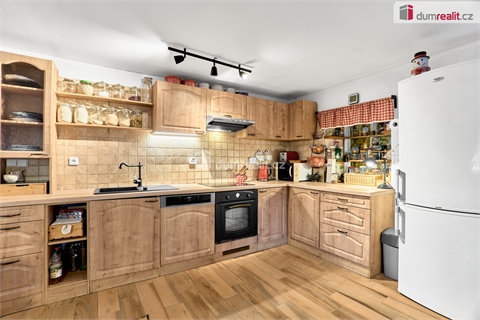 Prodej rodinného domu, 100 m² 24