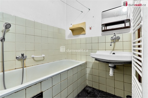 Prodej rodinného domu, 531 m² 10