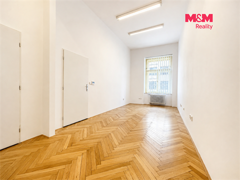 Pronájem kanceláře, 92 m² - 18
