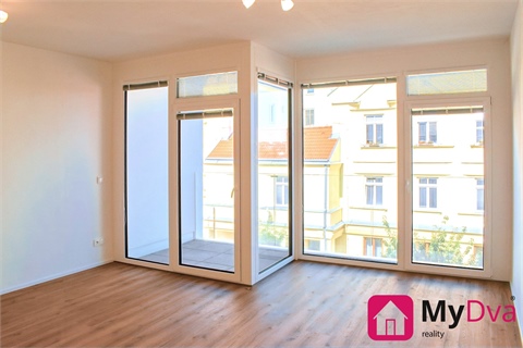 Pronájem bytu 1kk, 34 m² - 4