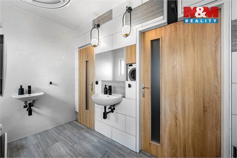 Prodej rodinného domu, 174 m² - 2