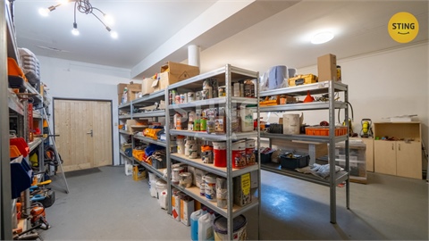 Prodej komerčního objektu, 1 100 m² 8