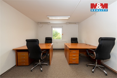Pronájem kanceláře, 200 m² - 0