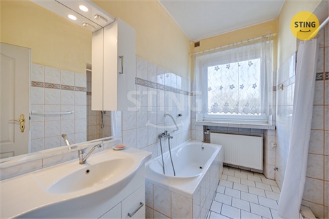 Prodej rodinného domu, 190 m² 6
