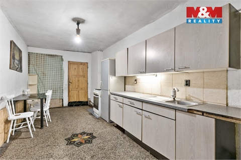 Prodej rodinného domu, 242 m² 2