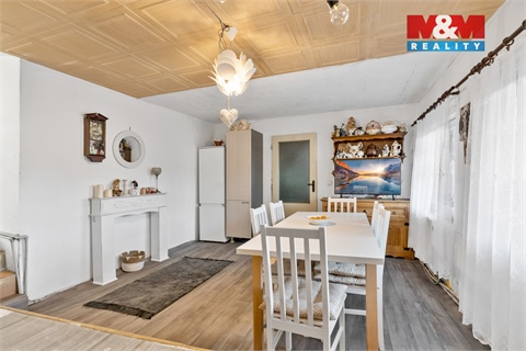 Prodej rodinného domu, 242 m² 8