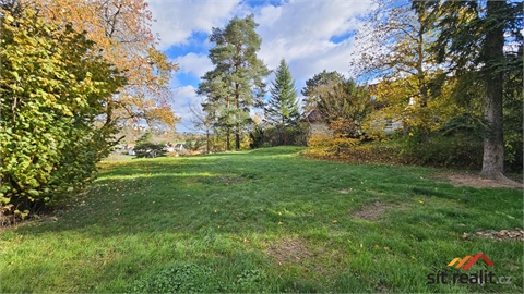 Prodej stavebního pozemku, 1 880 m² 0