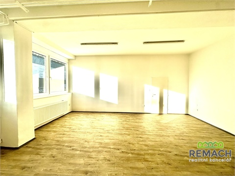 Pronájem kanceláře, 57 m² - 0