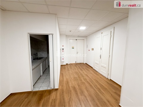 Pronájem kanceláře, 30 m² - 10