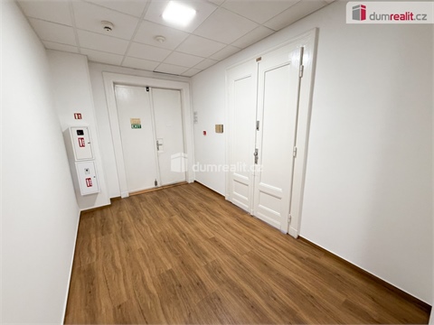 Pronájem kanceláře, 30 m² 10