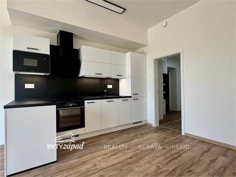 Pronájem bytu 2kk, 56 m² - 2