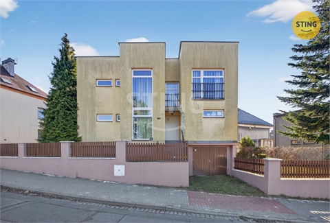 Prodej vily, 292 m² 0