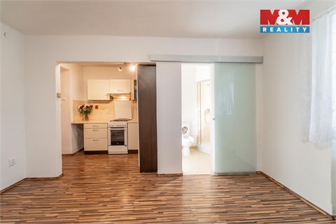 Prodej bytu 1+1, 35 m² - 2