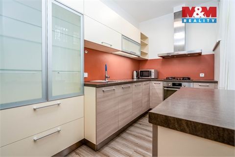 Pronájem bytu 2kk, 68 m² - 0