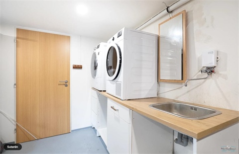 Prodej rodinného domu, 220 m² 18