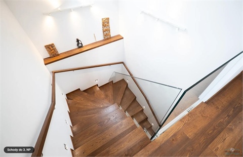 Prodej rodinného domu, 220 m² 12