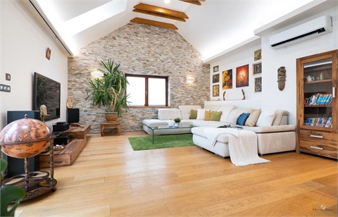 Prodej rodinného domu, 220 m² 0