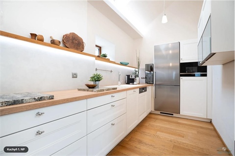 Prodej rodinného domu, 220 m² - 6