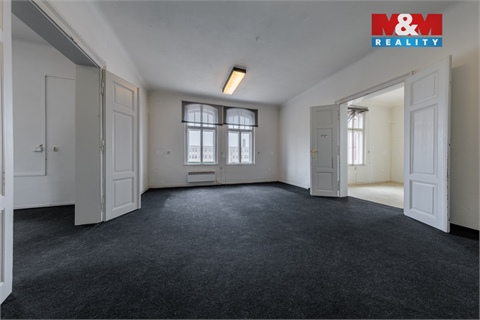 Prodej komerčního objektu, 710 m² 16