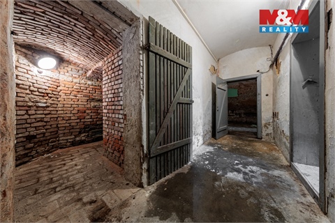 Prodej komerčního objektu, 710 m² - 24