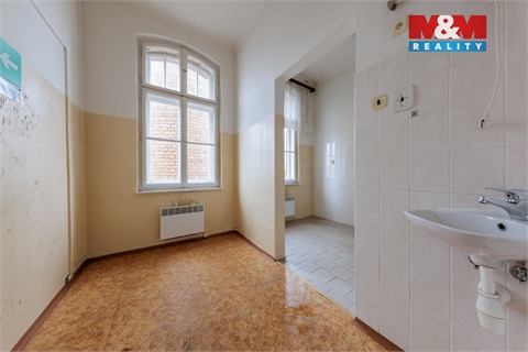 Prodej komerčního objektu, 710 m² - 18