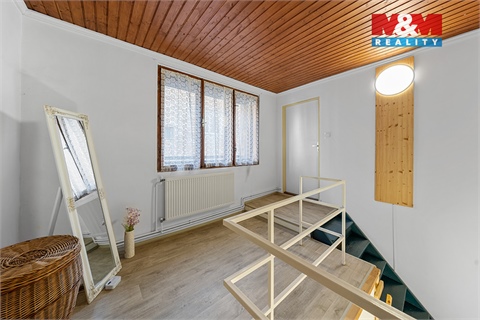 Prodej komerčního objektu, 741 m² 28