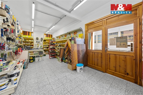 Prodej komerčního objektu, 741 m² 4