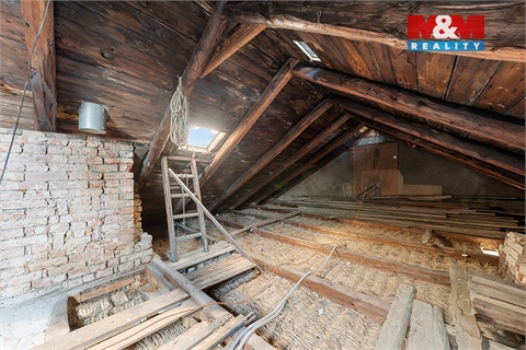 Prodej komerčního objektu, 741 m² 18