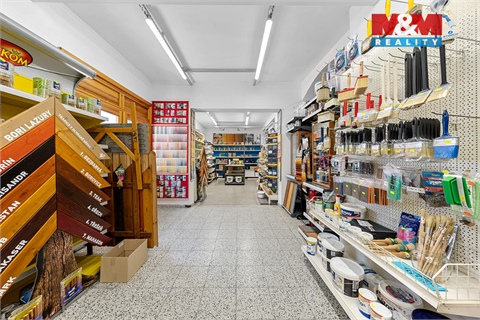 Prodej komerčního objektu, 741 m² 6