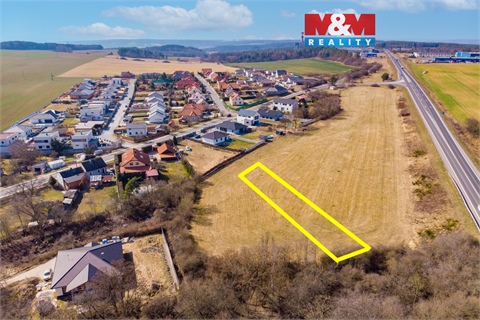 Prodej stavebního pozemku, 784 m² 0