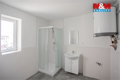 Pronájem bytu 1+1, 45 m² - 2