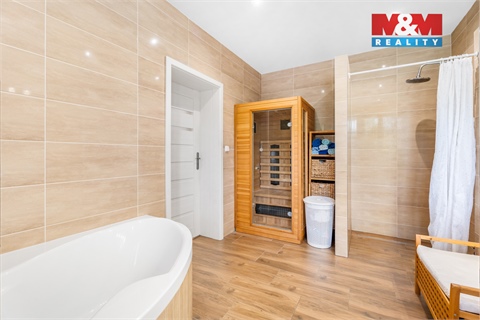 Prodej rodinného domu, 168 m² - 2