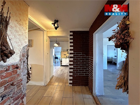 Prodej rodinného domu, 292 m² 8