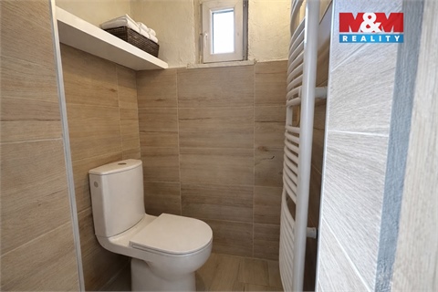 Prodej rodinného domu, 292 m² - 6