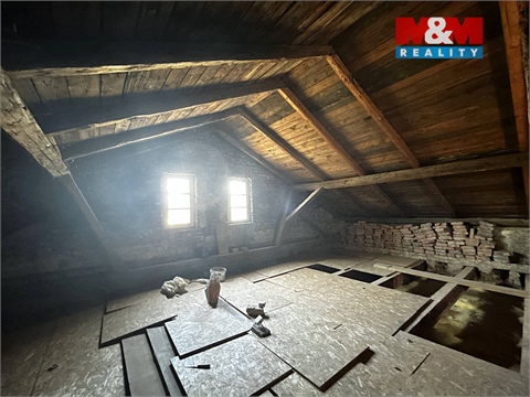 Prodej rodinného domu, 292 m² - 12