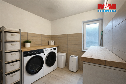 Prodej rodinného domu, 292 m² - 4