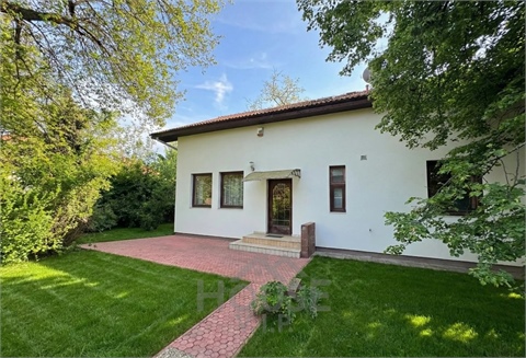 Prodej rodinného domu, 245 m² - 2