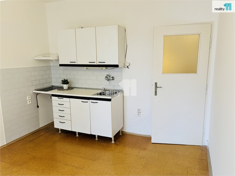 Pronájem bytu 1kk, 24 m² - 2