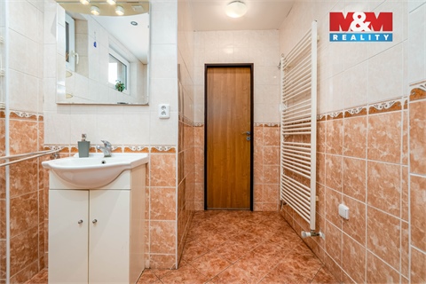 Prodej rodinného domu, 184 m² - 8