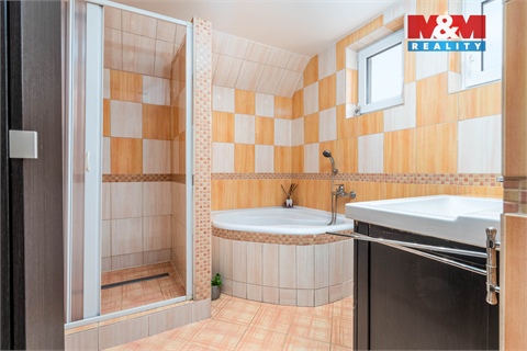 Prodej rodinného domu, 184 m² 20