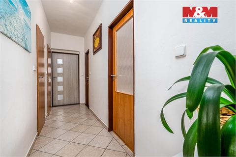 Prodej rodinného domu, 184 m² - 14